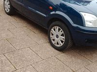 Second-hand Ford Fusion 70 CP (51 kW) 2002 Albastru Hatchback