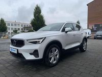 Gebraucht Volvo XC40 Core 129 PS (94 kW) 2023 Weiß SUV