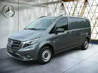 Gebraucht Mercedes Vito 163 PS (119 kW) 2023 Selenitgrau metallic Van