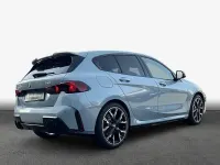 Neu BMW 120 Performance 156 PS (114 kW) 2025 Grau Kleinwagen