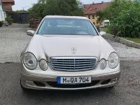 Gebraucht Mercedes E200 Avantgarde 163 PS (119 kW) 2003 Gold Limousine