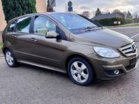 Gebraucht Mercedes B180 109 PS (80 kW) 2009 Braun Van / Kleinbus
