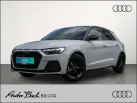 Neu Audi A1 Advanced Plus 95 PS (69 kW) 2026 Gletscherweiß metallic mythoss SUV