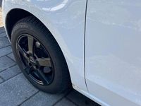 Gebraucht VW up! high up! 75 PS (55 kW) 2012 Weiß Kleinwagen