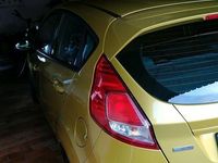 Gebraucht Ford Fiesta 100 PS (73 kW) 2013 Andere farben Kleinwagen