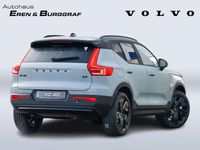 Neu Volvo XC40 Plus 163 PS (119 kW) 2026 Grau SUV