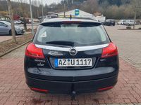 Gebraucht Opel Insignia Edition 160 PS (117 kW) 2013 Schwarz Kombi