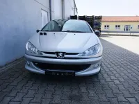 Gebraucht Peugeot 206 CC 109 PS (80 kW) 2006 Lackierung aluminiumgrau/metalliclackierung mit schutzlack Cabrio