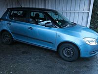 Gebraucht Skoda Fabia 60 PS (44 kW) 2009 Silber Kleinwagen