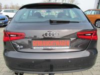 Gebraucht Audi A3 Attraction 122 PS (89 kW) 2013 Braun Limousine