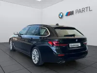 Gebraucht BMW 520 190 PS (139 kW) 2024 Saphirschwarz Kombi