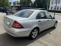 Gebraucht Mercedes C180 143 PS (105 kW) 2003 Brillantsilber  metallicl (metallic) Limousine