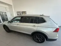 Gebraucht VW Tiguan Allspace Move 200 PS (147 kW) 2024 Silber SUV