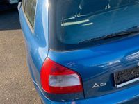 Usata Audi A3 100 CV (73 kW) 2002 Blu Utilitaria