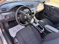 Gebraucht VW Passat 140 PS (102 kW) 2011 Silber Kombi