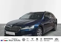 Gebraucht Skoda Superb Premium Edition 200 PS (147 kW) 2023 Blau Kombi