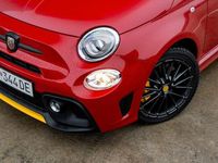Gebraucht Abarth 695 Competizione 179 PS (131 kW) 2024 Rot Kleinwagen