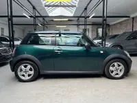 Gebraucht Mini ONE Pepper 75 PS (55 kW) 2010 Grün Kleinwagen