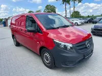 Gebraucht Mercedes Vito 114 PS (83 kW) 2019 Rot Van