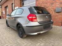 Gebraucht BMW 116 122 PS (89 kW) 2009 Grau Kleinwagen