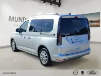 Gebraucht Ford Tourneo Connect Titanium 122 PS (89 kW) 2023 Silber Van / Kleinbus
