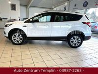 Gebraucht Ford Kuga 120 PS (88 kW) 2019 Weiß SUV