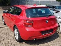 Gebraucht BMW 118 Advantage 170 PS (125 kW) 2014 Rot Kleinwagen