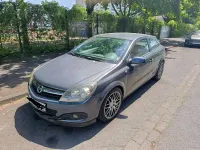 Używany Opel Astra GTC 105 KM (77 kW) 2006 Niebieski Coupe