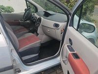 Gebraucht Renault Modus 88 PS (64 kW) 2006 Silber Van / Kleinbus