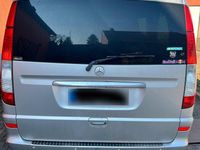 Gebraucht Mercedes Viano 150 PS (110 kW) 2009 Silber Van / Kleinbus