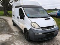Gebraucht Opel Vivaro 135 PS (99 kW) 2004 Weiß Van / Kleinbus