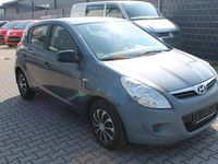 Gebraucht Hyundai i20 77 PS (56 kW) 2010 Grau Kleinwagen