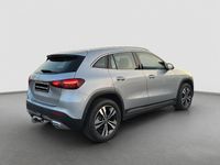 Gebraucht Mercedes GLA200 150 PS (110 kW) 2025 Metalliclack hightechsilber SUV