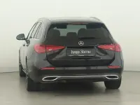Gebraucht Mercedes C220 Avantgarde 200 PS (147 kW) 2023 Metalliclack obsidianschwarz Kombi