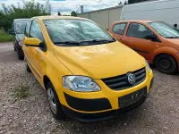 Gebraucht VW Fox Basis 54 PS (39 kW) 2005 Gelb Kleinwagen