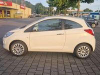 Gebraucht Ford Ka Titanium 69 PS (50 kW) 2012 Weiß Limousine