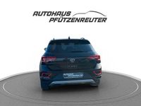 Gebraucht VW T-Roc Move 150 PS (110 kW) 2024 Deep black SUV