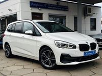 Gebraucht BMW 220 Gran Tourer Sport Line 192 PS (141 kW) 2023 Weiß Van / Kleinbus