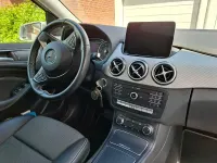 Gebraucht Mercedes B200 Urban 156 PS (114 kW) 2018 Silber Kleinwagen
