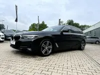 Gebraucht BMW 520 Sport Line 190 PS (139 kW) 2023 Black sapphire metallic Kombi