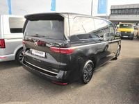 Gebraucht VW Multivan Style 150 PS (110 kW) 2024 Schwarz Van / Kleinbus