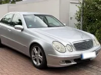 Gebraucht Mercedes E240 177 PS (130 kW) 2004 Silber Limousine