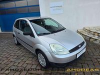 Gebraucht Ford Fiesta Ambiente 60 PS (44 kW) 2004 Polarsilber metallic Kleinwagen