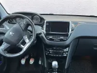 Gebraucht Peugeot 2008 Allure 120 PS (88 kW) 2017 Weiß SUV