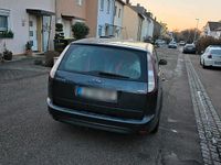 Gebraucht Ford Focus 109 PS (80 kW) 2010 Grau Kombi