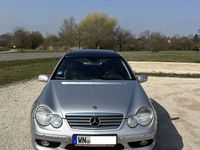 Gebraucht Mercedes C230 192 PS (141 kW) 2002 Silber Coupé