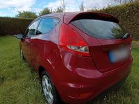 Gebraucht Ford Fiesta 60 PS (44 kW) 2009 Rot Kleinwagen