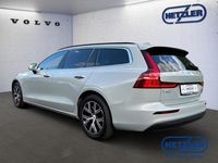 Gebraucht Volvo V60 Core 197 PS (144 kW) 2024 Grau Kombi