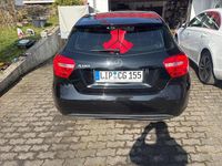 Gebraucht Mercedes A180 122 PS (89 kW) 2013 Schwarz Limousine