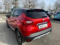 Używany Renault Captur XMOD 118 KM (86 kW) 2016 Czerwony SUV